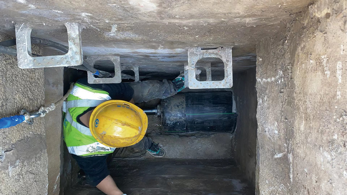 鹰手营子矿HDPE短管内衬法